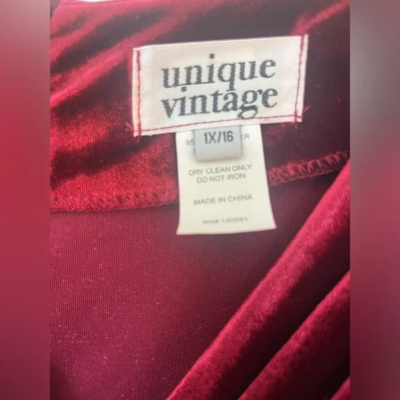 Unique Vintage Burgundy Red Velvet Delores Dress - Size 1X/16 - Picture 5 of 11